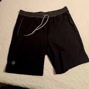 Manduka Made for Yoga Shorts Mens black/gray size LARGE